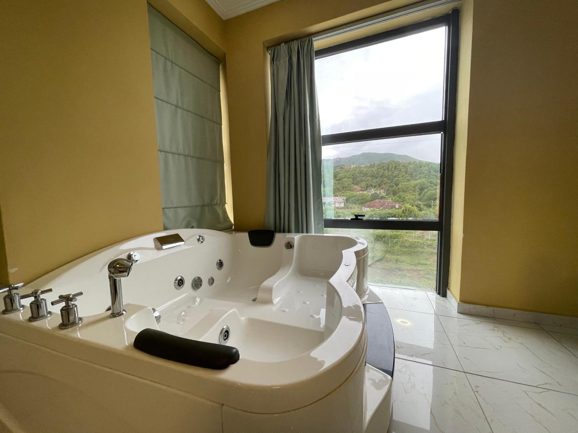 Hotel Kthella Resort Rreshen Εξωτερικό φωτογραφία