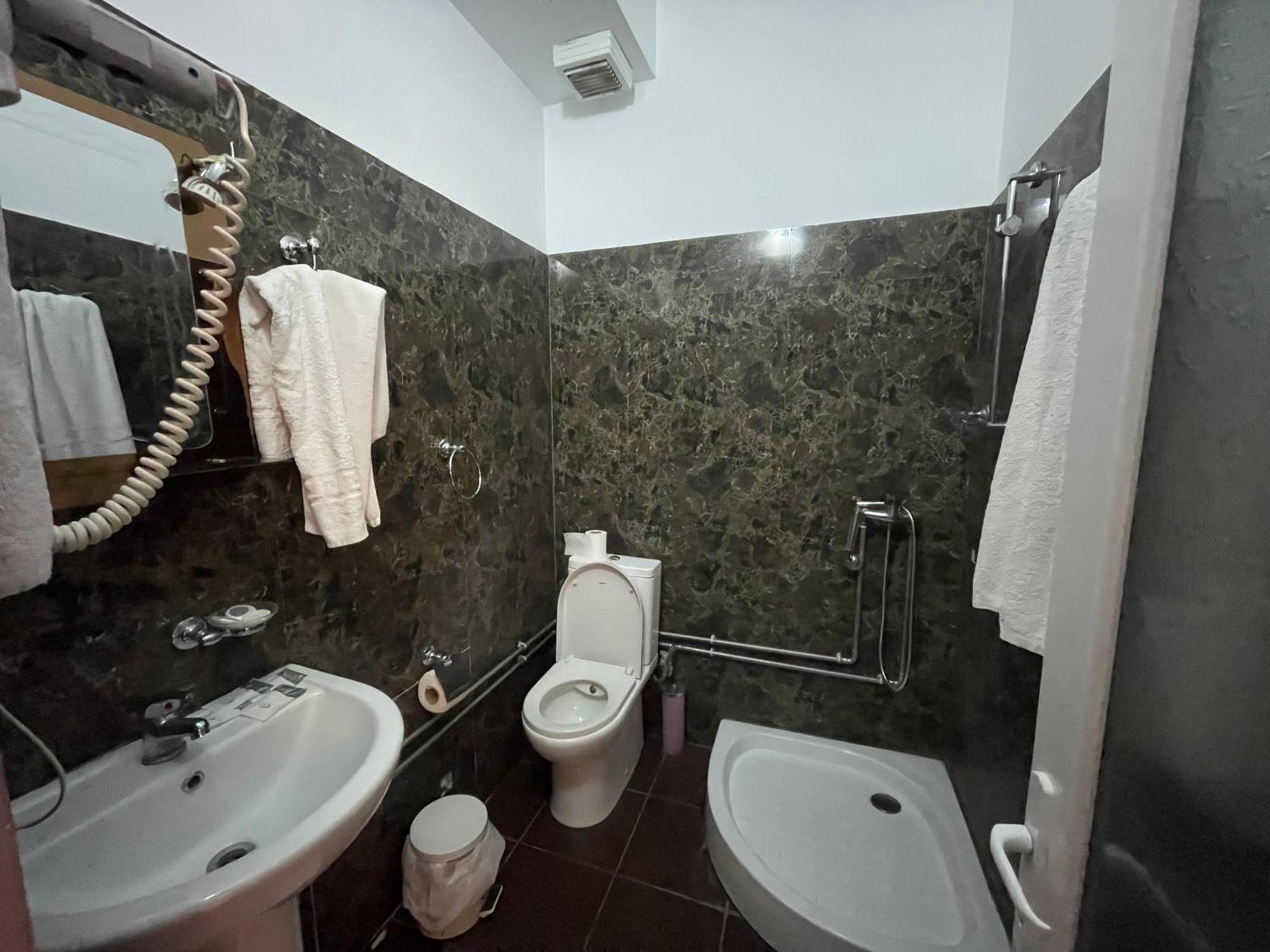 Hotel Kthella Resort Rreshen Εξωτερικό φωτογραφία